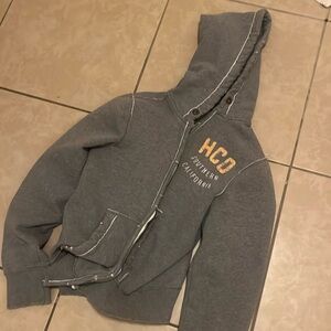 Hollister zip